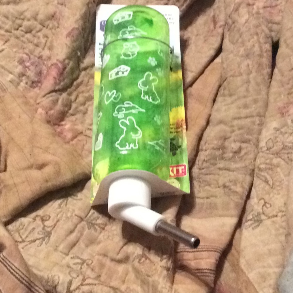 Criter Brite 16 oz small animal water bottle